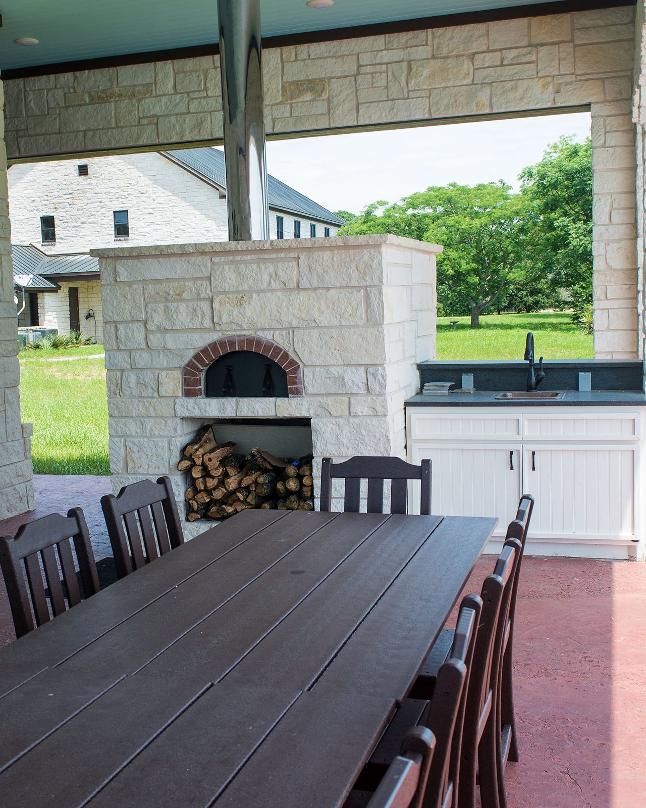 Wood-Fired Pizza Oven